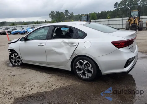 2021 Kia Forte Fe из США, поврежденный, VIN 3KPF24AD8ME407106